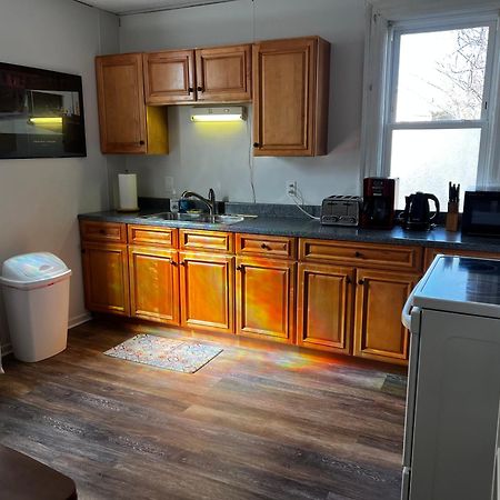 Great Gorge Guesthouse - Walk To The Falls, The Casino And All Downtown Restaurants - Across From The Aquarium 나이아가라폴스 외부 사진